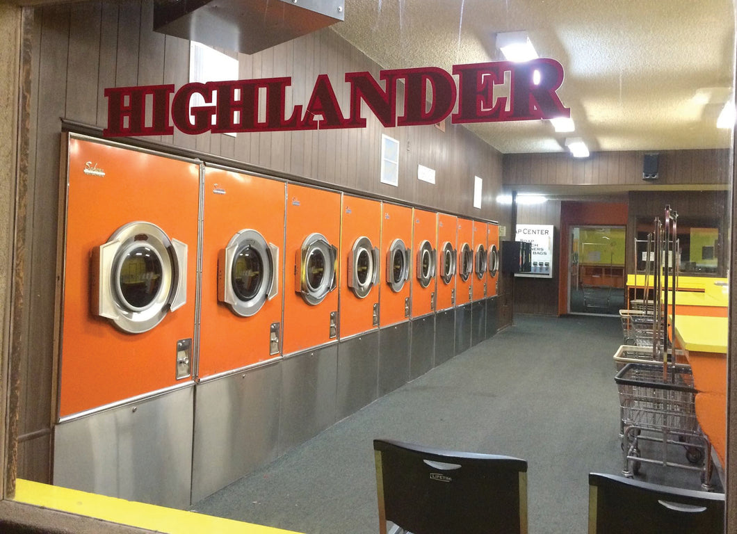 Highlander Laundromat 5 x 7 Note Card